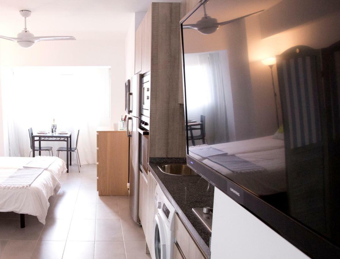 Apartamento Malagueta Beach 10 マラガ エクステリア 写真